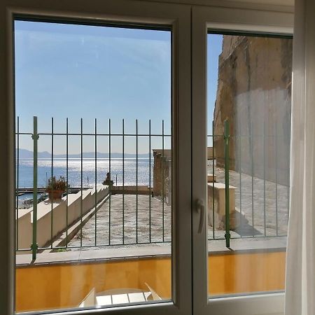 Napoli D'Amare B&B Exteriör bild